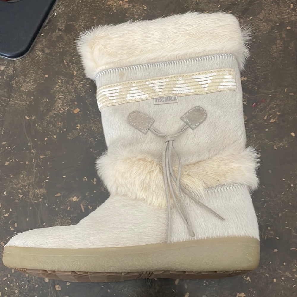 Tecnica Skandia White Fur Boots Vintage